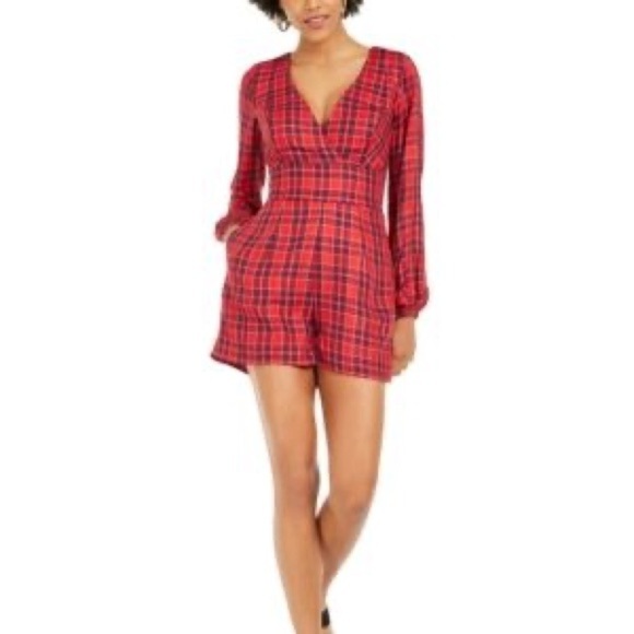 NWT Guess Long Sleeve V Neck Short Romper Red Plaid Suit Size 8 - Picture 1 of 7